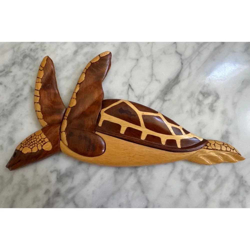 VTG Le Family Wood Intarsia Sea Turtle Wall Art Aloha Tropical Coastal Decor